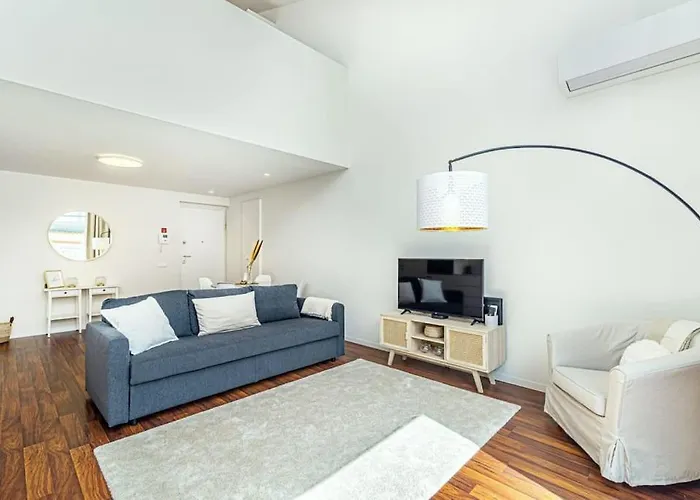 Bombarda Iv By Innkeeper Oporto