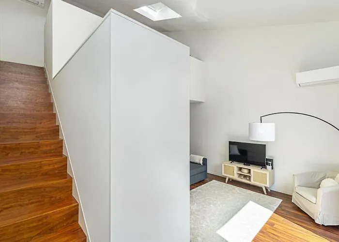 Bombarda Iv By Innkeeper Apartment Porto